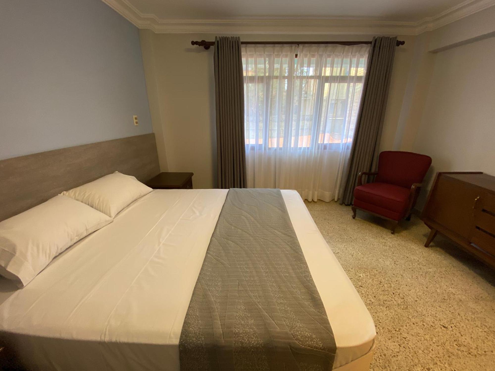 Izza Hotel Cochabamba Dış mekan fotoğraf