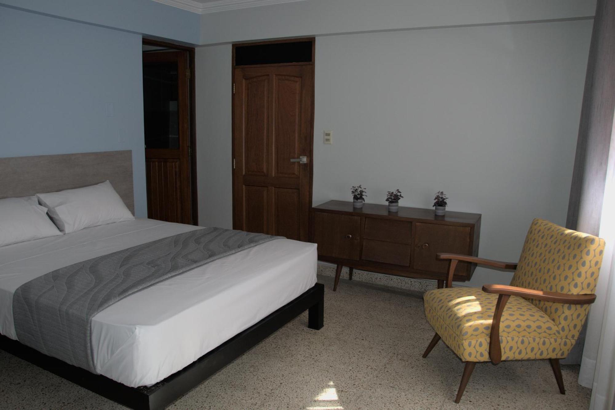 Izza Hotel Cochabamba Dış mekan fotoğraf
